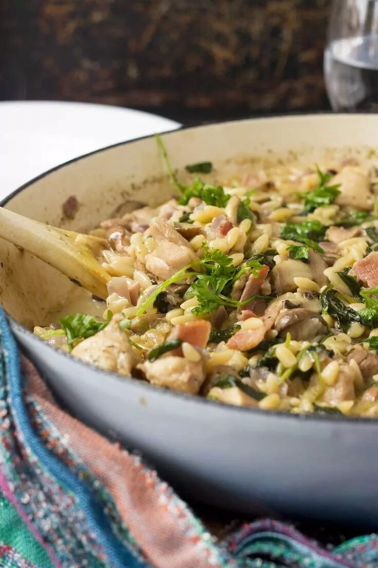 Паста орзо с курицей. Ризони с грибами и курицей. Ризони с грибами и курицей. Ризони с грибами и курицей. Паста ризони с курицей.