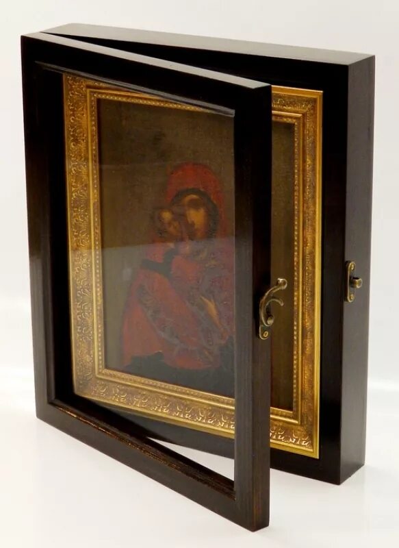 Киот виноградная лоза. Вашков киот. Киот для иконы сотбис. Киот для иконы. Киот-пенал 40200-8к.