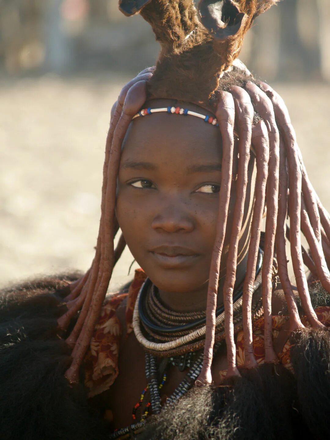 Tribe himba pro. Племя Химба в Африке. Химба Ангола. Амазонки племени Химба. Мурси, Масаи, бушмены, Химба.