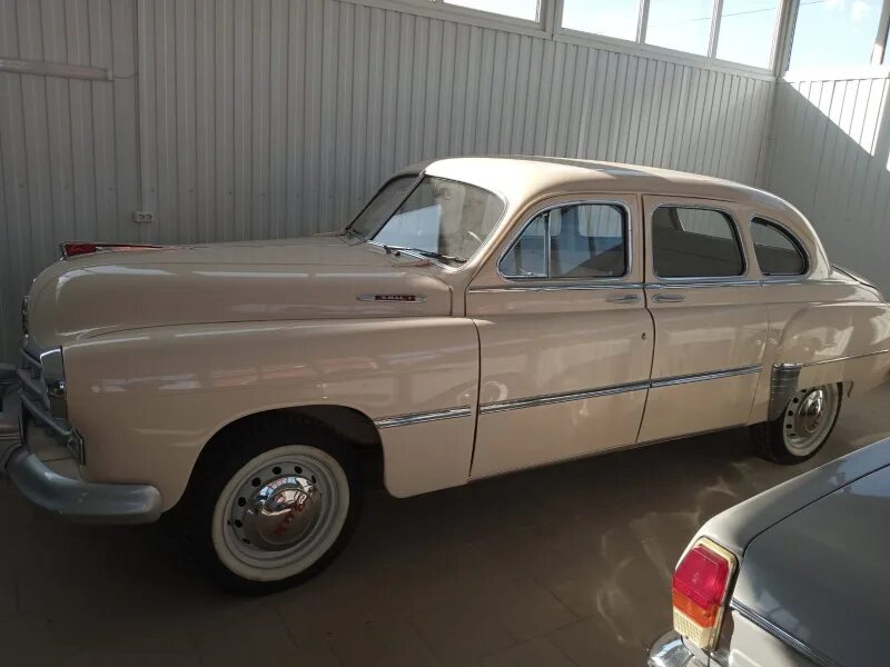 Газ 12 зим серый. Продам газ 12. Продам газ 12. Машина зим 1954 г. Зим (газ-12) фото.