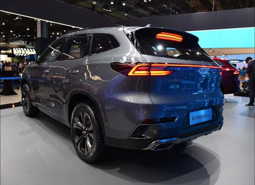 Cherry exceed txl. Китайский кроссовер chery exeed txl, 2025. кроссовер чери эксид 2025. chery exeed tx чери эксид тх 2018-2019. джили эксид 2025.