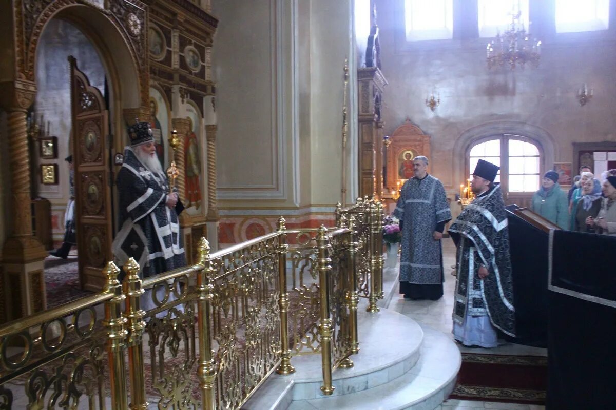 Бланк для расписания богослужений в храме. Расписание богослужений в храме. Настоятель успения храма пресвятой богородицы на могильцах. Храм успения в могильцах духовенство. Храм могильцы расписание богослужений.