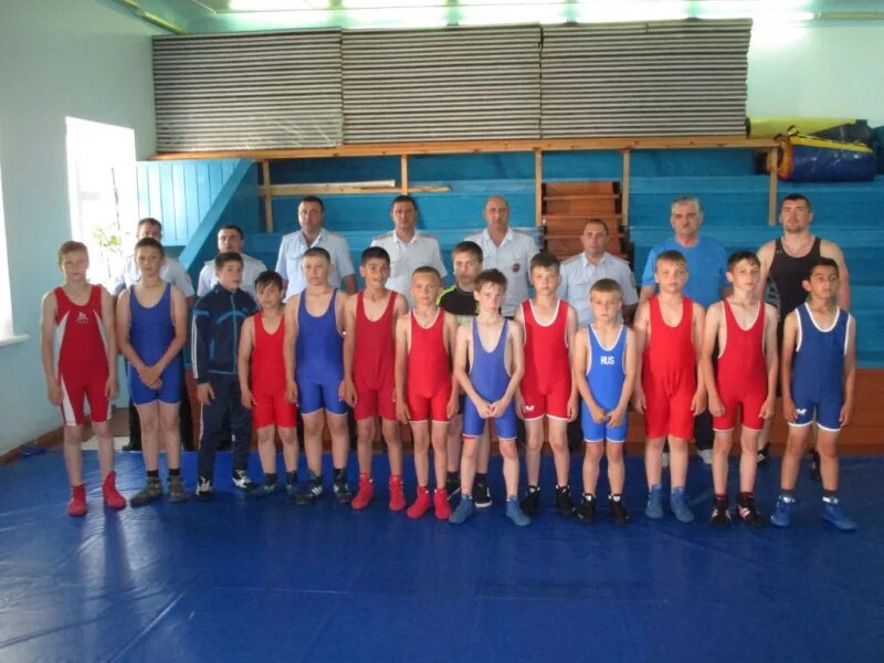 Сальский п гигант. П гигант сальского района. цспор сальского района. отдел полиции сальского района ростовской области. сальский район ростовской области тренажёрный зал.