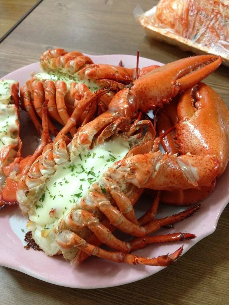 Лангусты крабы. Морепродукты омар лангуст. флоридский лангуст. лобстеры лангусты омары. омар дальневосточный.