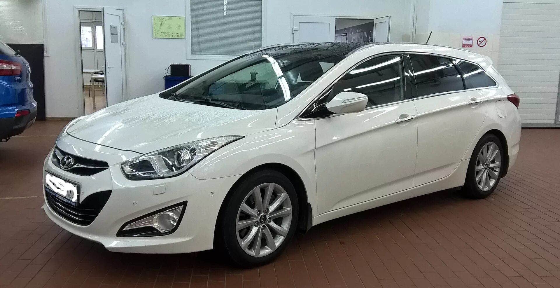 Hyundai i40. Hyundai i40 2014. Ай 40 в москве. Hyundai i40 хэтчбек. Hyundai i40 2013.