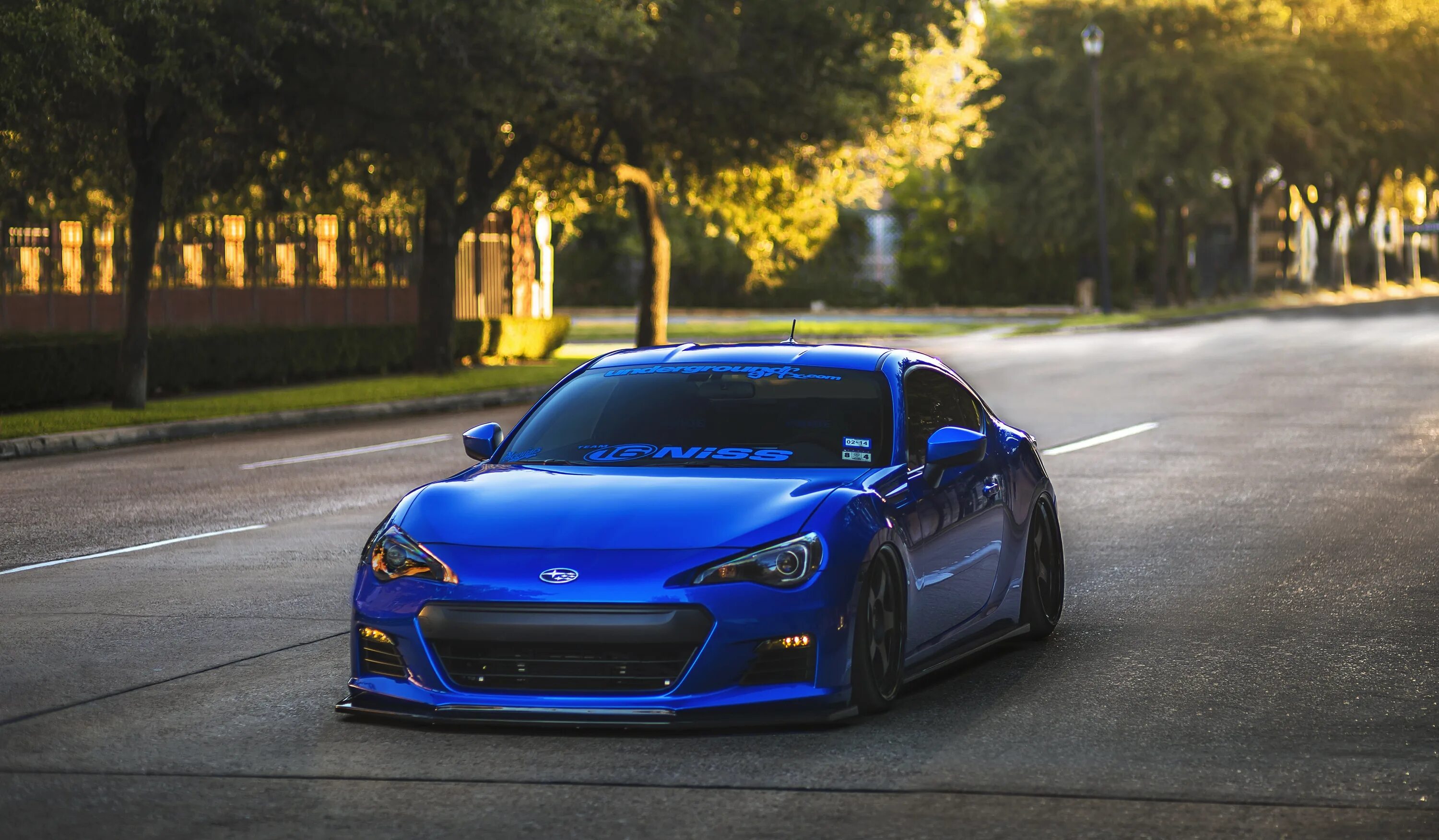 Включи синий машина. Субару брз синяя. Subaru BRZ 2015. Subaru BRZ синий. Субару BRZ стенс.