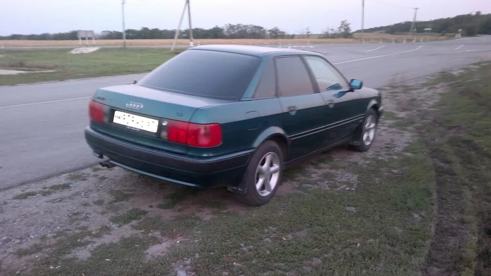 Audi 80 b4 зеленая. Ауди 80 б4 зеленая. Ауди 80 1992. Ауди 80 б4 темно зеленый металлик. Куплю ауди 80 б4 бу