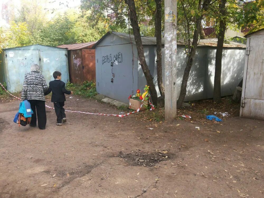 девушку нашли в гараже. убийства за гаражами на шишимской улице. современные. 23 марта в новосибирске. девочку убили в гараже саратове девочку.