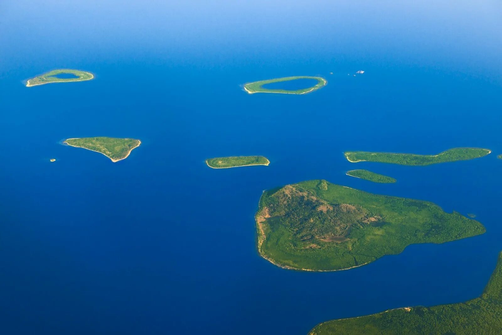 Архипелаг группа островов. Филиппины архипелаг. Архипелаг Сулу. Остров Джоло Филиппины. Море Сулу острова.