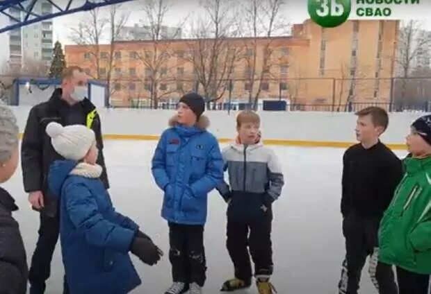 Каток бибирево. Каток бибирево. Ледовый дворец мечта в бибирево. Каток на белозерской улице. Крытый каток в москве.
