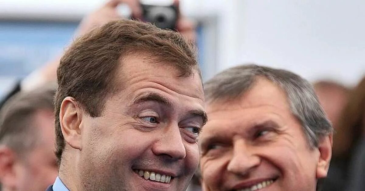 Бывшие российские олигархи. Потанин и дерипаска. Бывшие российские олигархи. Бывшие российские олигархи. Дерипаска и абрамович.