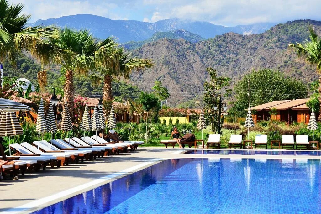 Чиралы отели. Чиралы турция отели 5 звезд. Чиралы турция отели. Кемер деревня чиралы. Чирали турция отели.