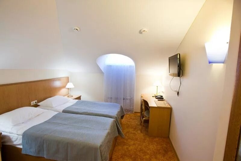 Гостиница оникс торжок. Гостиничный комплекс оникс торжок. Гостиница оникс торжок. Гостинца «оникс», г. Оникс отель торжок номера.