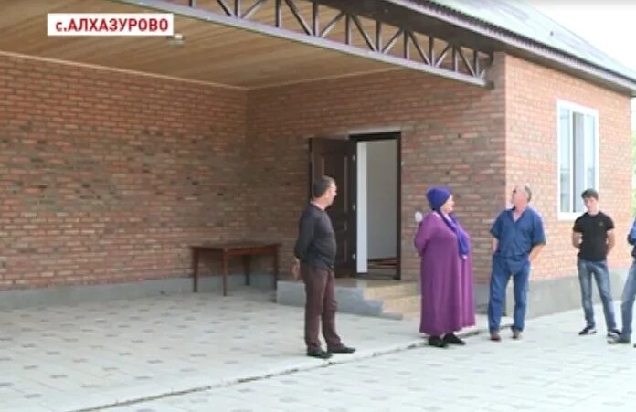 Погода в алхазурово. Мбоу сош 1 с алхазурово. Молода в алхазурово. Погода в алхазурово. Алхазурово чеченская республика.