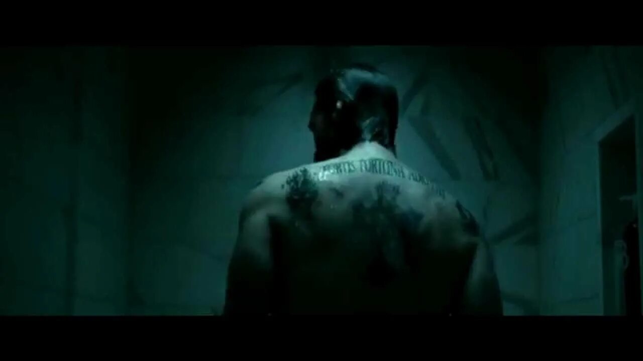 Fortis fortuna adiuvat татуировка джон уик. джон уик татуировка на спине. спина джона уика перевод. джон уик тату. джон уик тату.