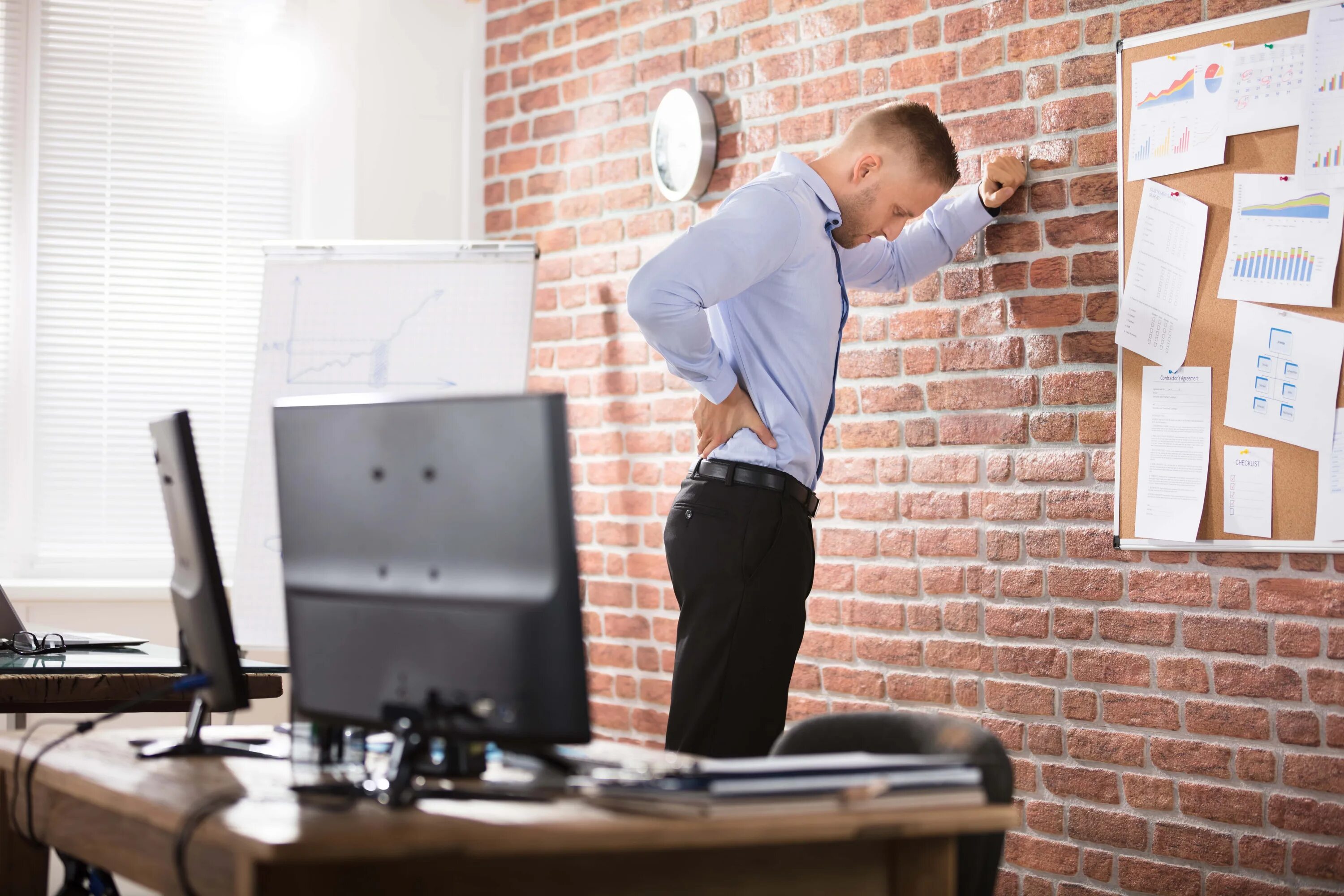 Lean against. Leaning back against a Wall. Девушка с болью в спине в офисе фото. Businesswoman having backache stock photos, Royalty.... 12751985/Stock-photo-businesswoman-having-backache-at-work.html.