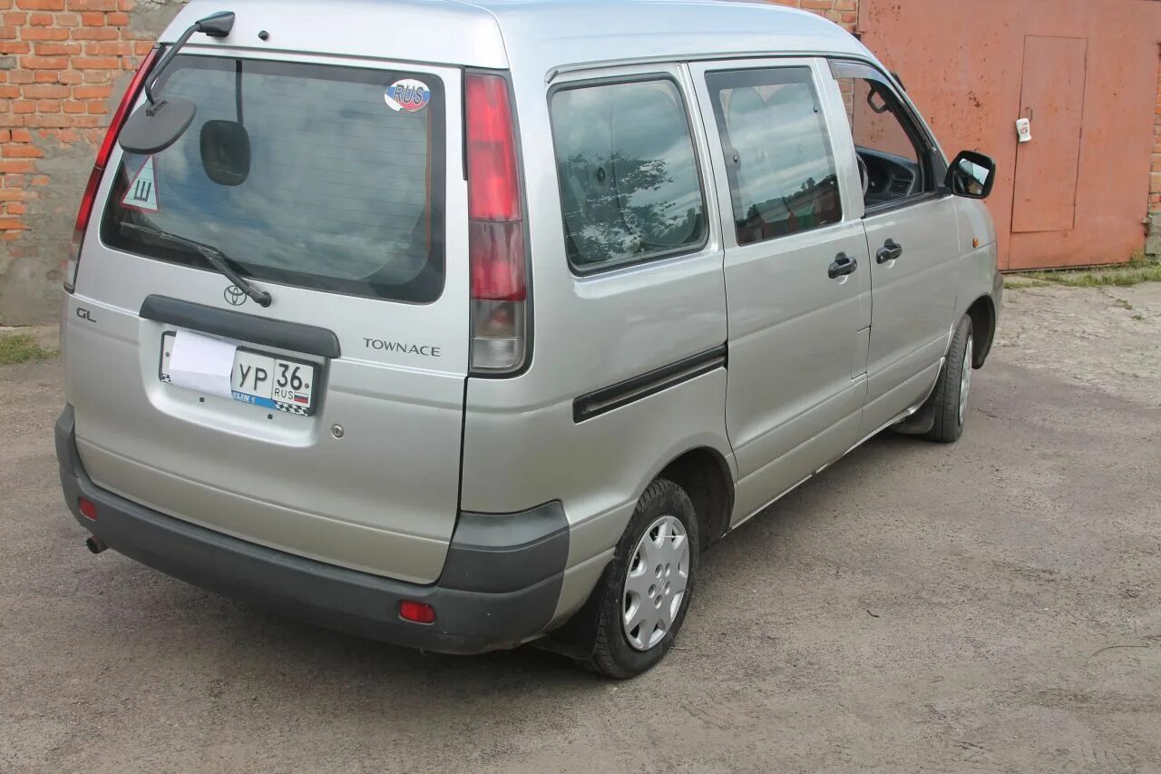 Тойота таун айс 2000. Toyota Town Ace 2000. Тойота Таун Эйс 2000.