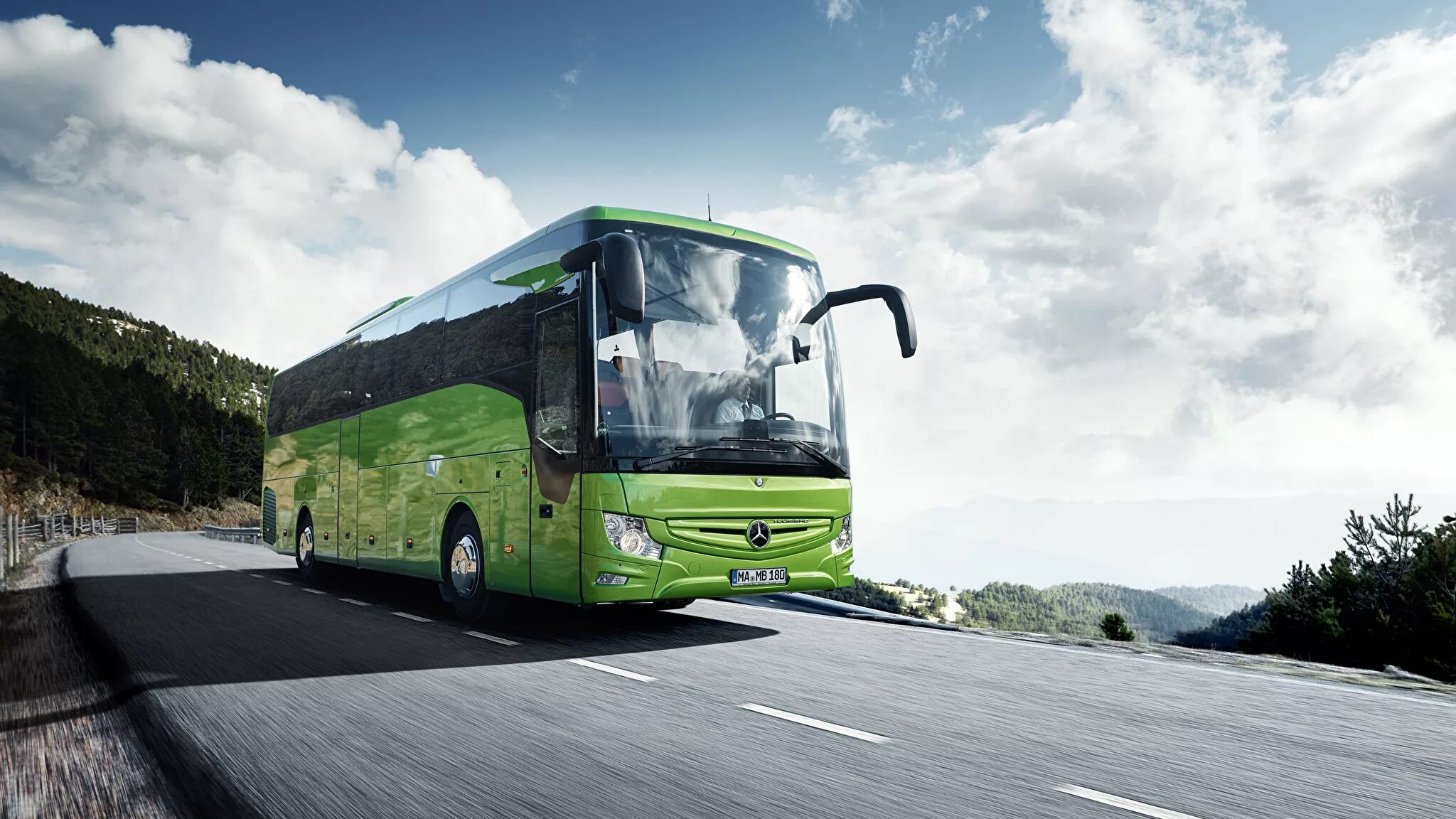 Iveco magelys pro. Автобус mercedes-benz tourismo. Автобулл. Красивый автобус. Автобас.