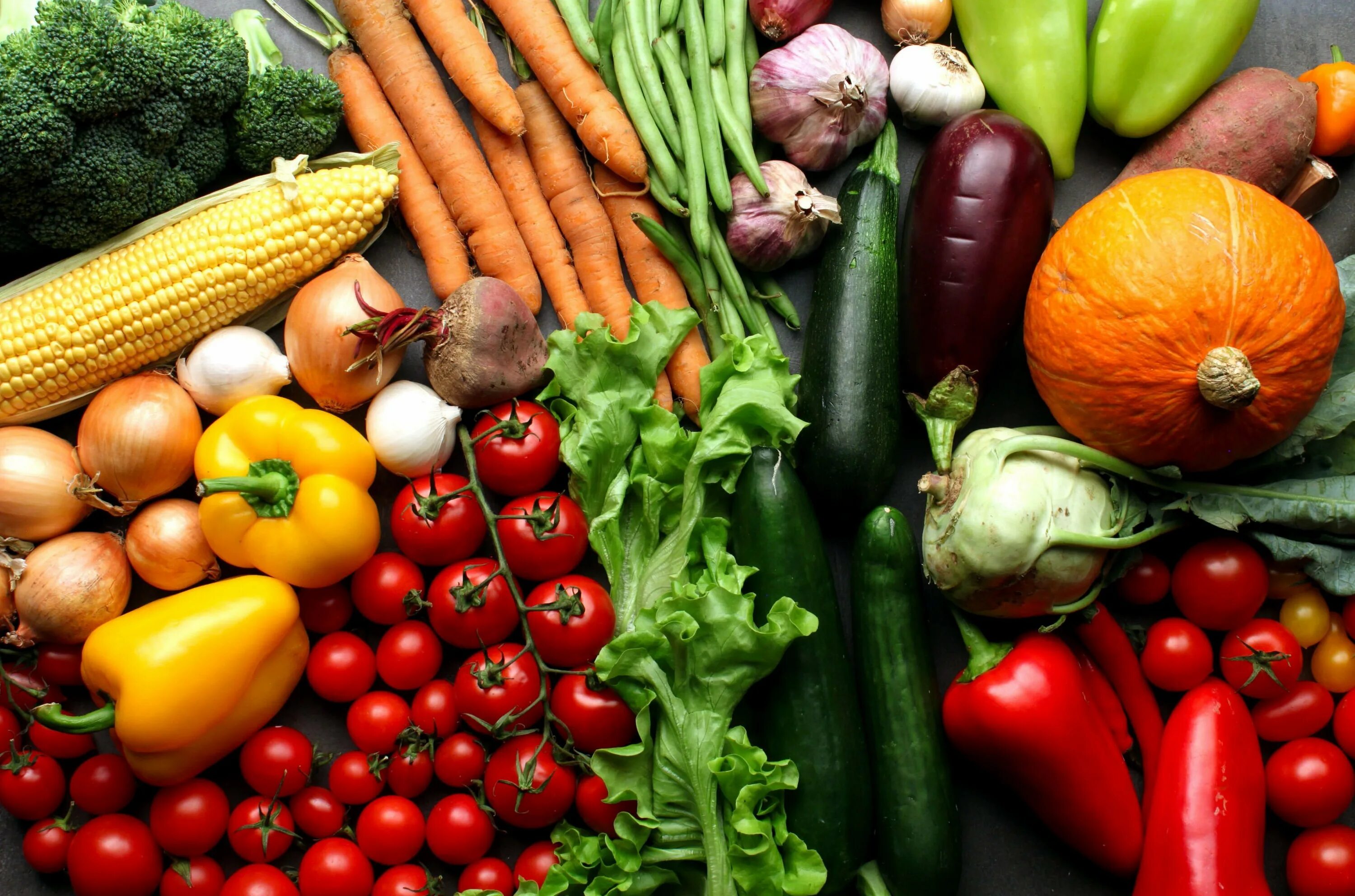 Плотные овощи. Овощи и фрукты. Свежие овощи и фрукты. Яркие овощи. Овощи фрукты фон.