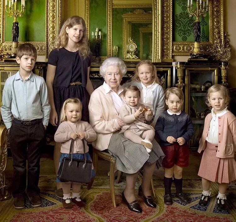 как зовут детей елизаветы. королева елизавета и принц филипп дети. принц джордж, уильям, чарльз и елизавета 2. королева елизавета и леди луиза виндзор. внуки и правнуки елизаветы 2 королевы англии.