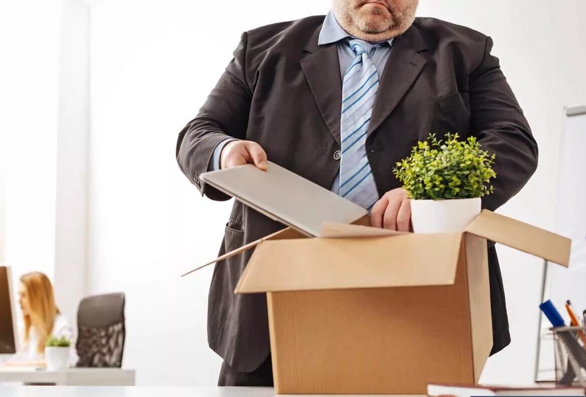 Увольнение картинки. Увольнение. Сокращают фирм работников. Сокращать сотрудников. Увольнение.