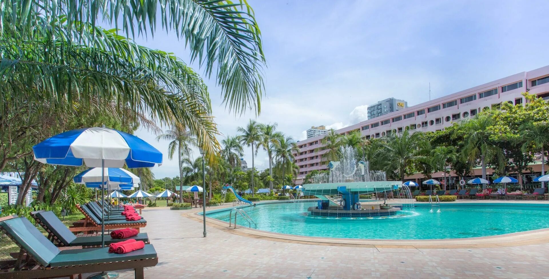Asia pattaya hotel. Отель азия паттайя таиланд. Asia pattaya 4 таиланд паттайя. Пратамнак хилл паттайя. Таиланд пратамнак хилл.