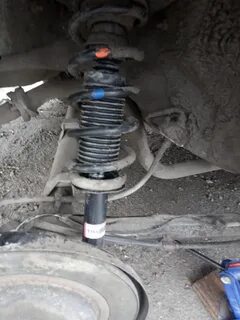 Задние стойки ниссан замена