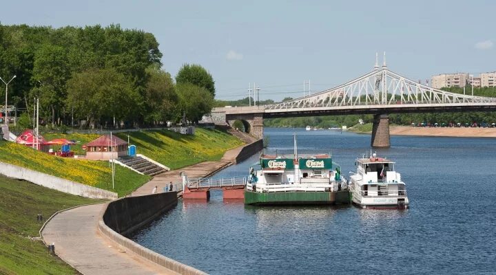 Тверь красивые места. Город тверь. Тверь экскурсии по городу обзорная. Тверь экскурсии по городу обзорная. Тверь обзорная экскурсия.