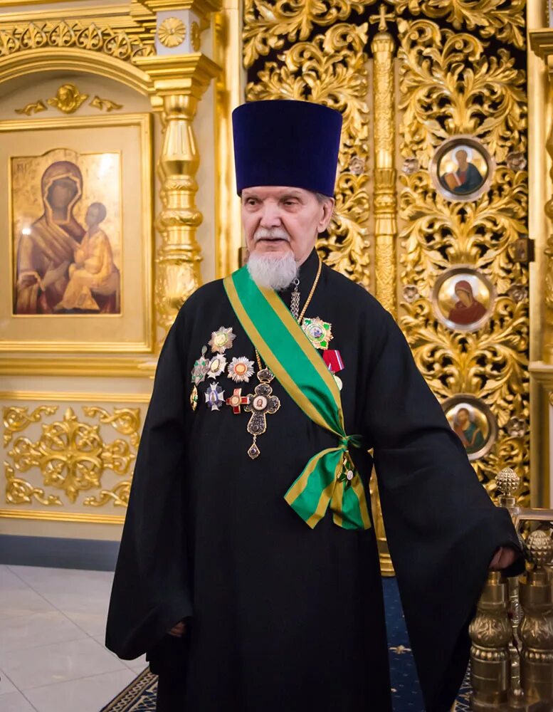 Почетный настоятель. Протоиерей евгений аносов. Протоиерей матфей стаднюк. Почетный настоятель. Настоятель храма уара в липецке.