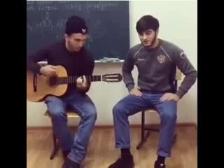 Я парнишка седой мне 17