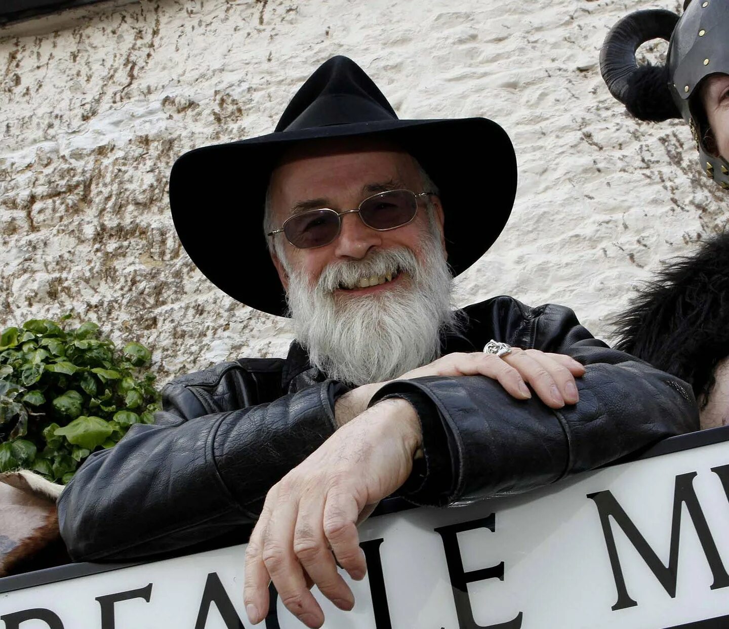 Терри Пратчетт. Sir Terence David John Pratchett. Юбилей писателя Пратчетт Терри. Terry pratchett's