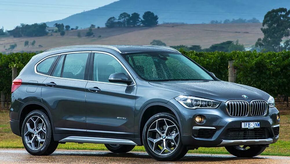 Bmw x1 расход. Bmw x5 2 поколение. Х 1 2017. Новый bmw x1. Bmw x1 f48.