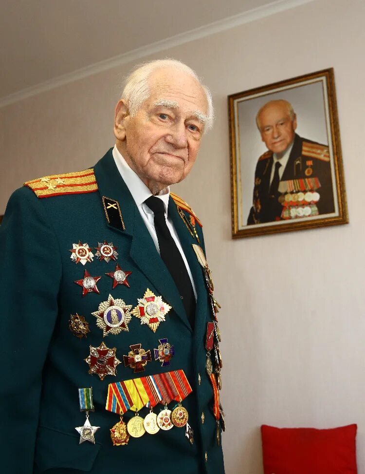 Артемов ветеран. Интервью с ветераном. Жорес артемов ветеран. Жорес артемов ветеран. Артемов ветеран.