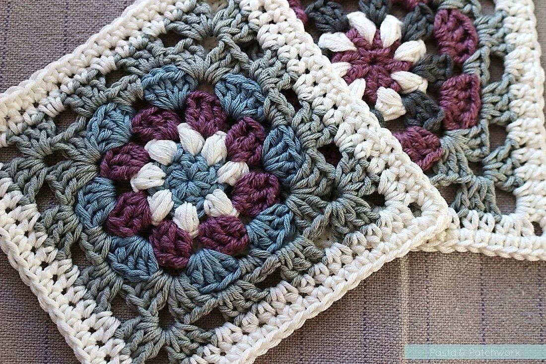 Бабушкин мотив крючком. Бабушкин квадрат granny Square. Бабушкин квадрат Афганский мотив. "Бабушкин квадрат" - "Pizzazz". Мотив Бабушкин квадрат крючком.