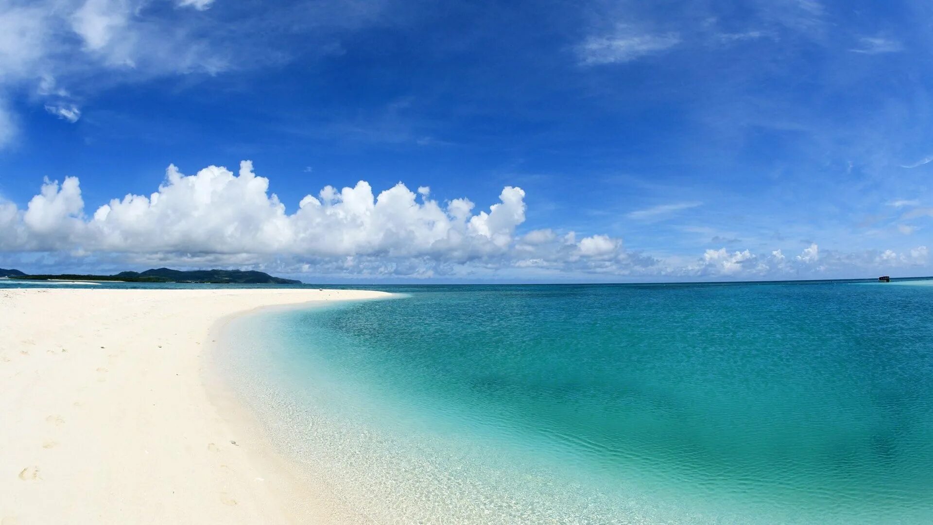 Карибское море голубая Лагуна. Фоновый рисунок для рабочего стола море. Красивое море. Лазурное море. Ocean is beautiful