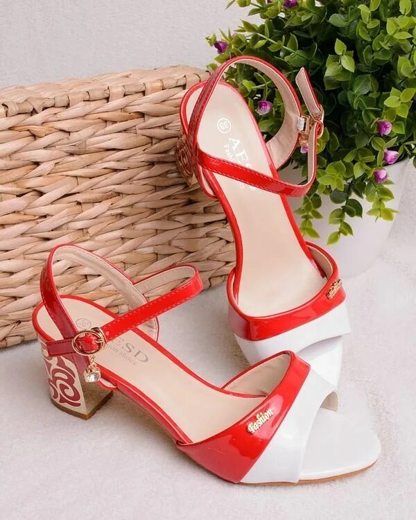 Сандали tom tailor. Босоножки женские кожаные на валберис. Босоножки alessandro frenza. Сандали ,босоножки женская на валберис. Босоножки женские на танкетке.