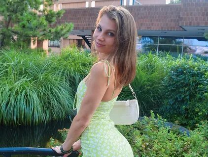 Kjane Caron - Bio, Age, Height, Wiki Models Biography - FindSource
