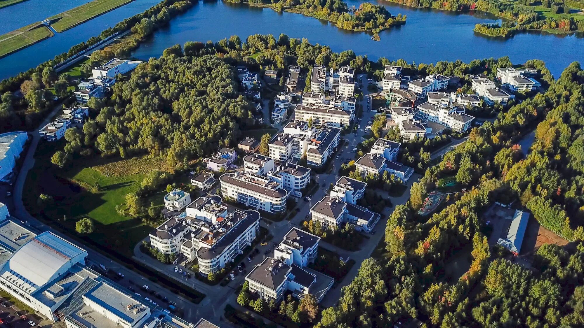 Проезд москва остров. Остров фантазий москва крылатское. остров фантазий жк крылатское. поселок остров фантазий крылатское. жк остров фантазий москва.