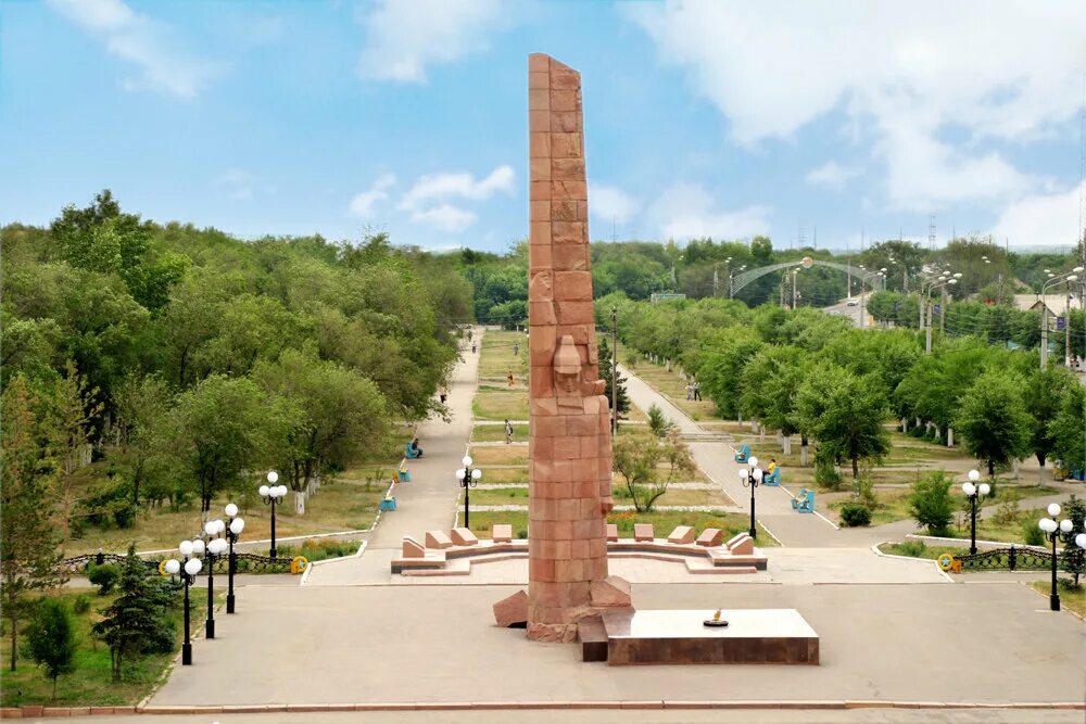 Актобе территории. Обелиск славы (актобе). вечный огонь актобе. актобе город в казахстане. актобе достопримечательности города.