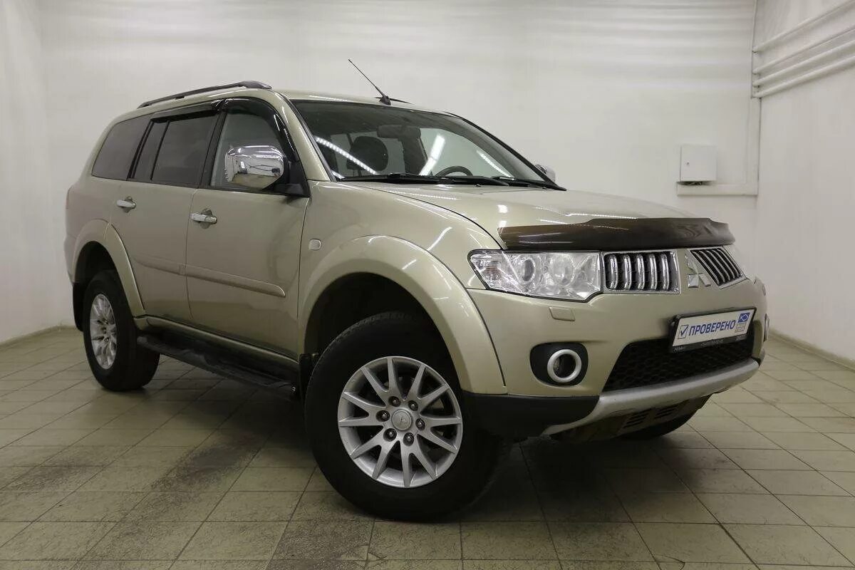 Мицубиси паджеро 2011. Mitsubishi Pajero Sport 2011. Митсубиси Паджеро спорт 2011. Паджеро спорт 2 2011. Мицубиси Pajero Sport 2011.