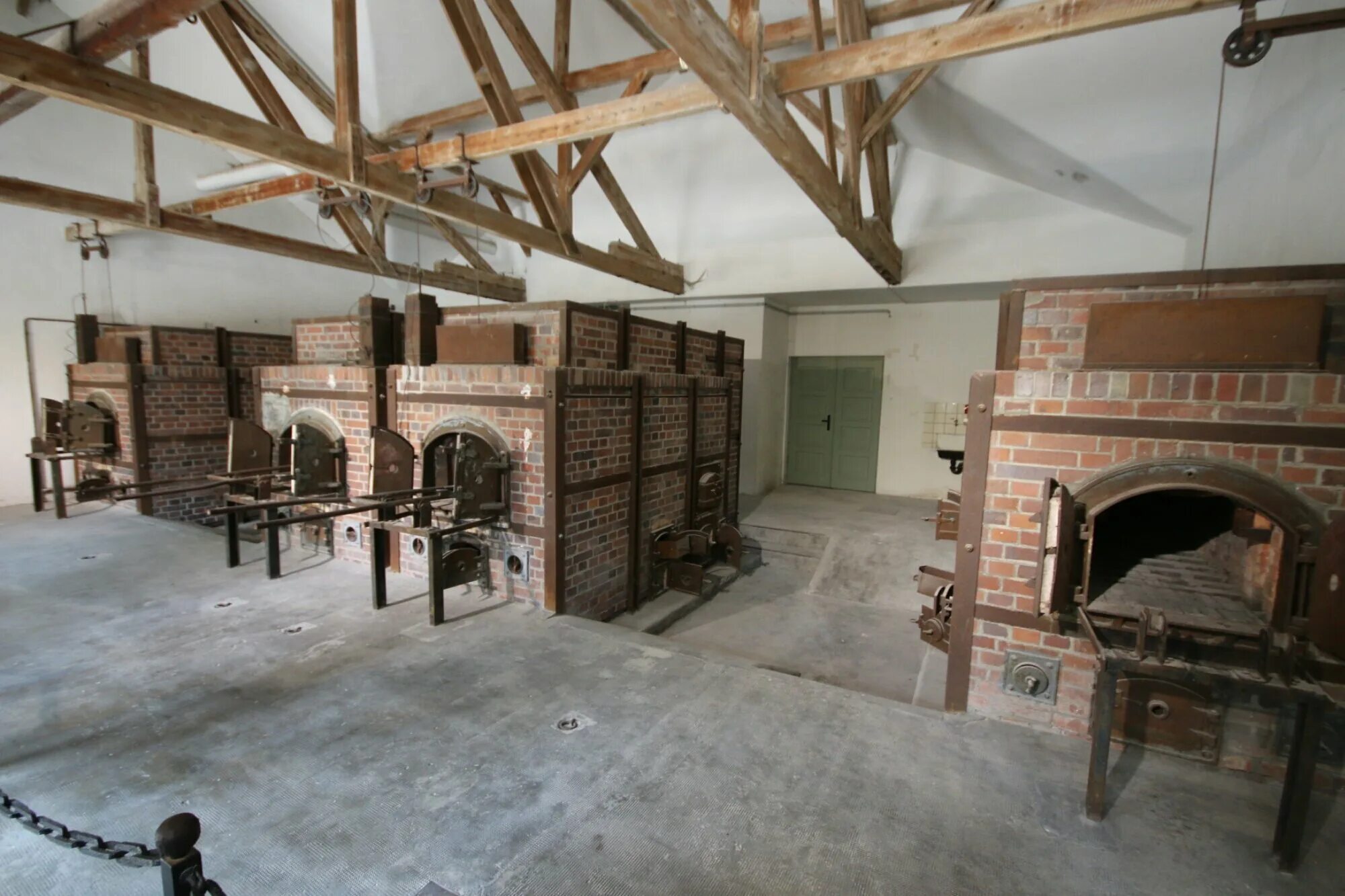 Как открыть крематорий. Крематорий в берлине. киевский крематорий. crematorium inside. крематорий изнутри..