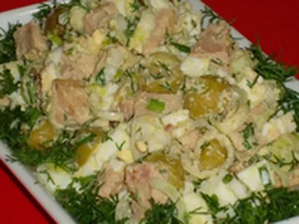 Салат огурцы маринованные треска