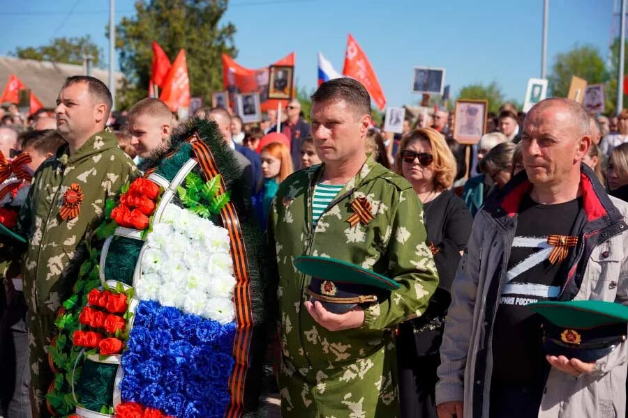 И мужество как Знамя пронесли. Бессмертный полк Целинский район фото. Целинский район фотографии. Мужество как Знамя пронесли Бородино. 9 мая митинг 2023