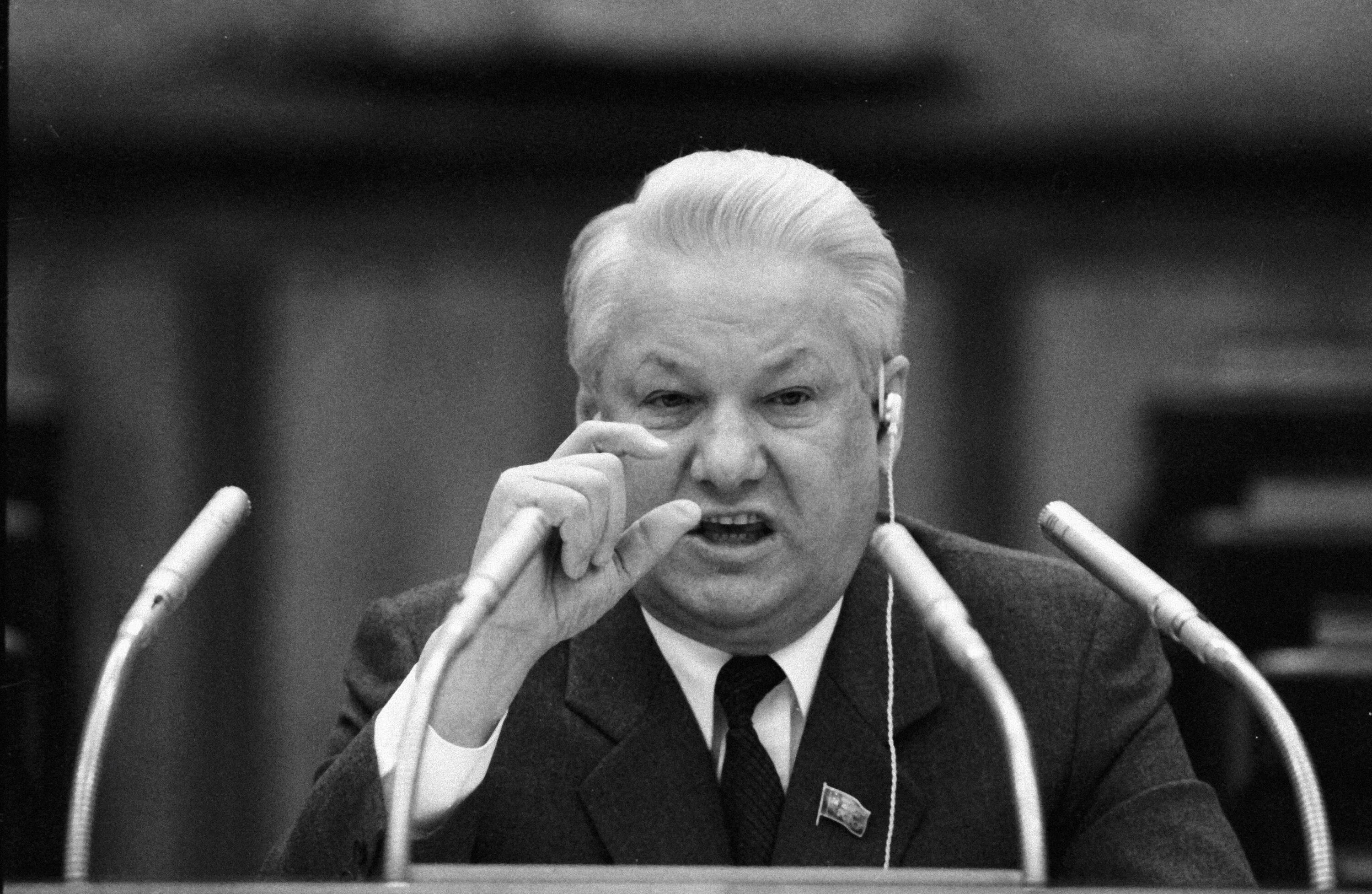 Избрание б ельцина президентом рф. Ельцин 1990. Ельцин 1991.