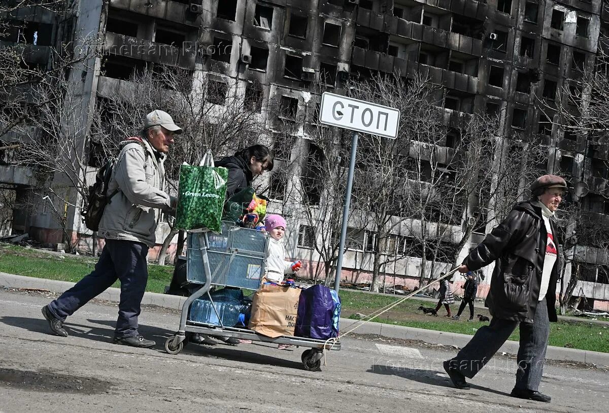 Новости украины на сегодня свежие срочно. День города Мариуполь 2022. Жители Мариуполя. Фото жителей Мариуполя. Города Украины 2022.