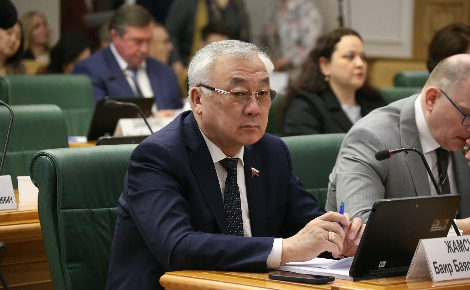 жамсуев баир баясхаланович и путин. жамсуев баир баясхаланович. жамсуев тумэн. сенатор забайкальского края баир жамсуев. жамсуев сенатор.