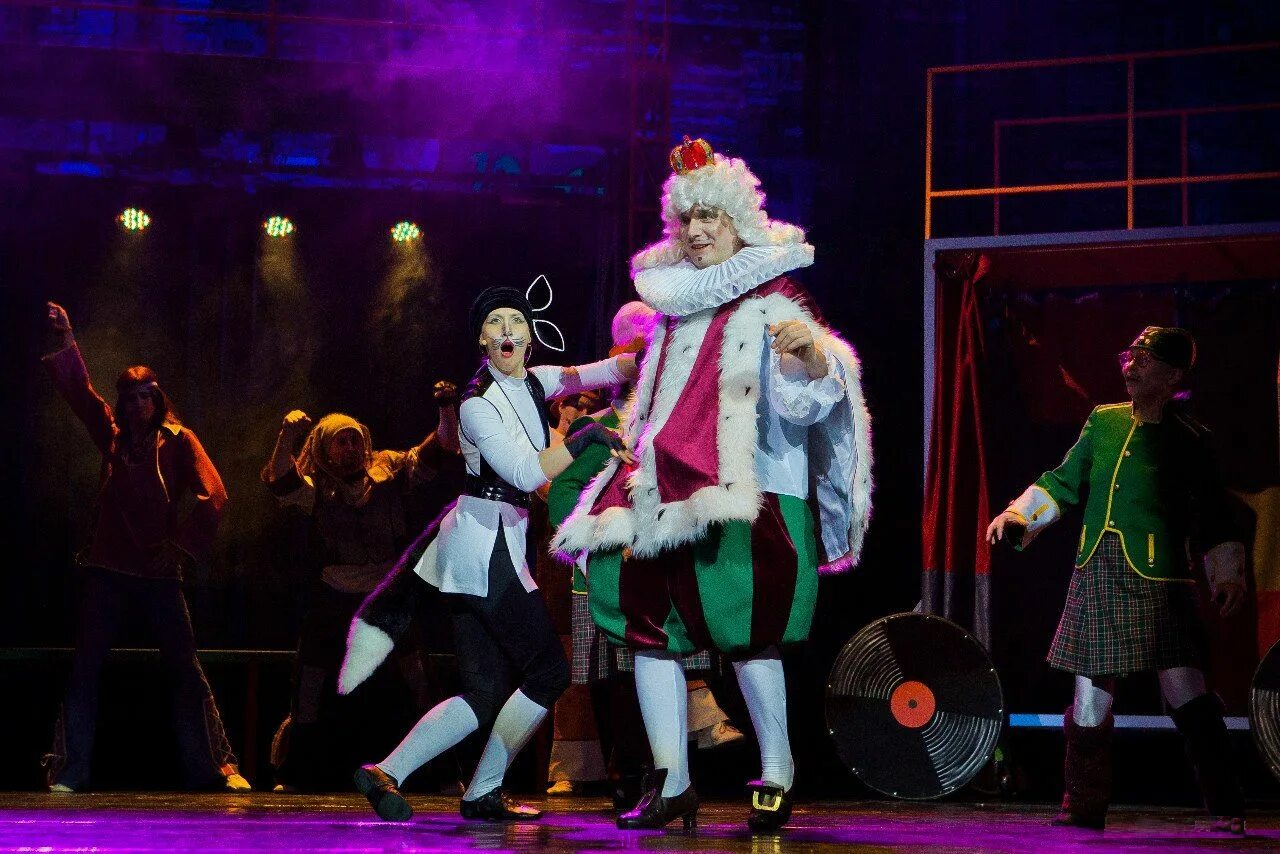 Спектакль бременские музыканты в тюз. Спектакль бременских музыкантов тюз екатеринбург. Спектакль бременских музыкантов тюз екатеринбург. Бременские музыканты тюз нижний новгород. Тюз бременские музыканты.