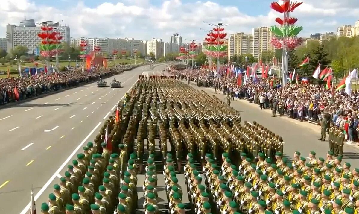 Парад 9 мая минск. Парад в беларуси. армия белоруссии на параде. парад победы 2020 в минске.