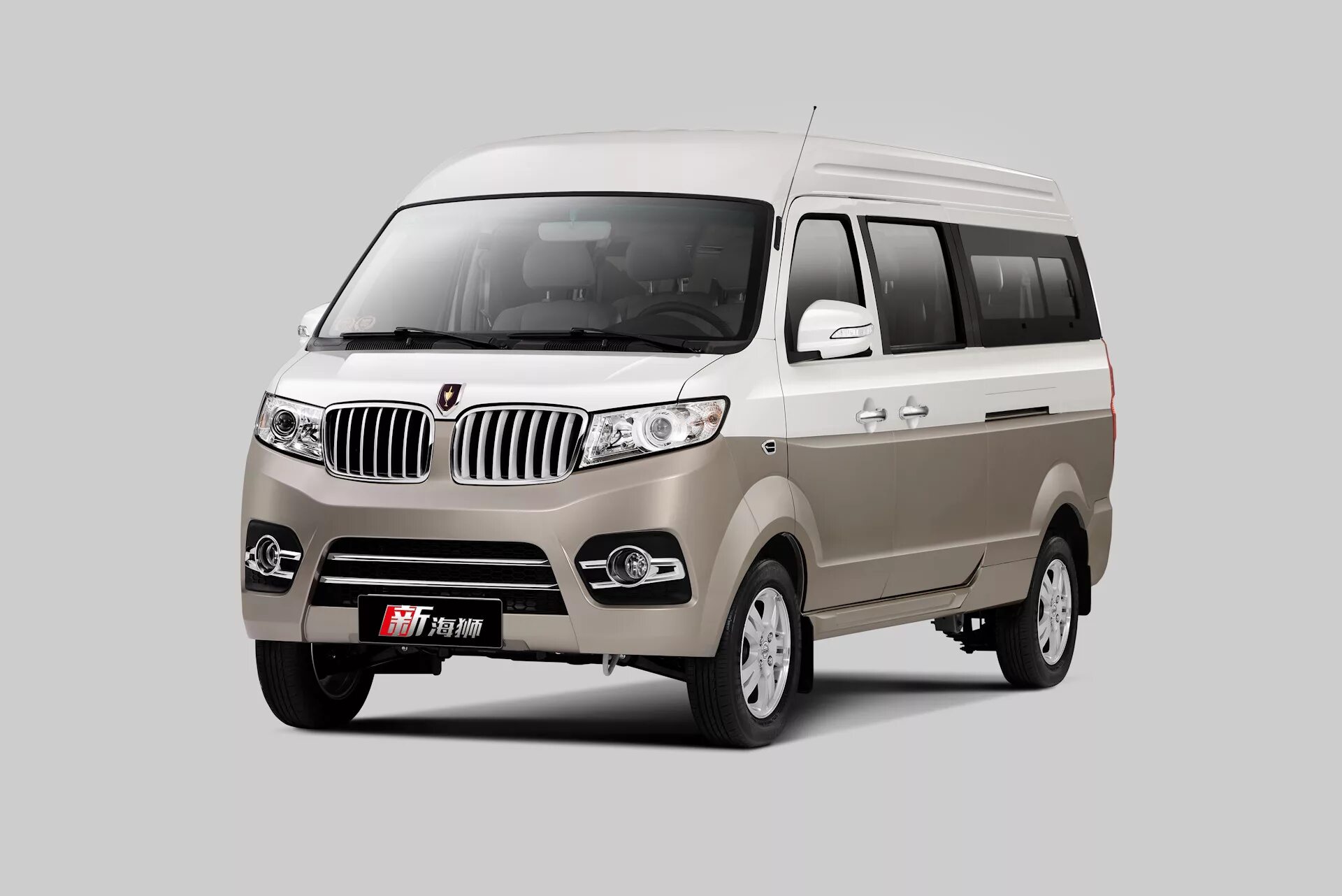 Китаец микроавтобус. Jinbei x30. jinbei sy6420. swm shineray x30. jinbei haise микроавтобус.