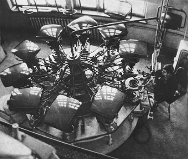 львовский завод кинескопов. электро лучевая трубка 8ло7и осциллографа с1-94. турбаза радищев мэлз. приставка квант. осциллографическая трубка 8ло6и-цоколь.